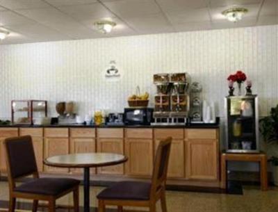 фото отеля Super 8 Motel Williamsburg (Iowa)