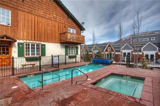 фото отеля Frias Properties - Galena St Neighborhood