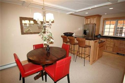фото отеля Frias Properties - Galena St Neighborhood