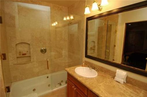 фото отеля Frias Properties - Galena St Neighborhood