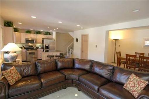 фото отеля Frias Properties - Galena St Neighborhood