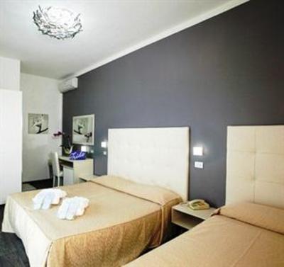 фото отеля Hotel Iride Cesenatico