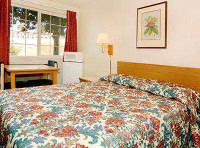 фото отеля Econo Lodge Pendleton