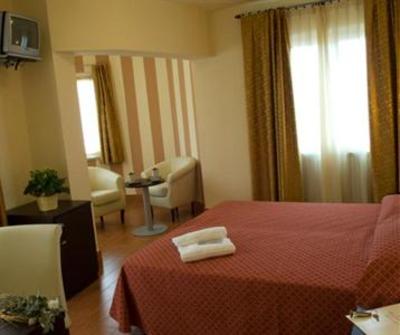 фото отеля Hotel Bellavista San Zeno di Montagna