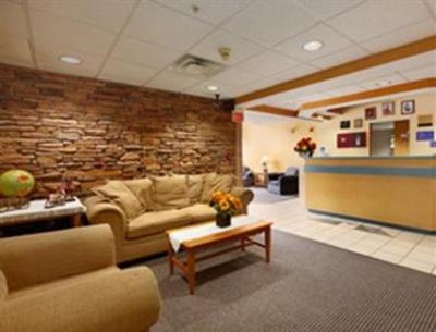 фото отеля Microtel Suites at Music Road
