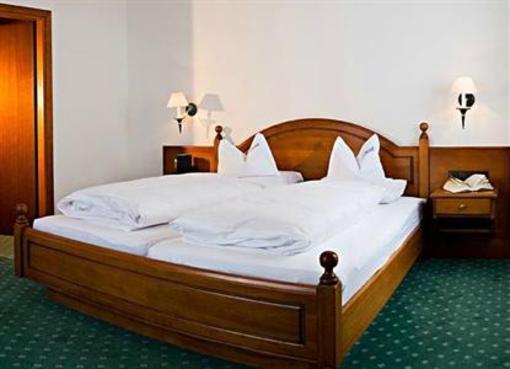 фото отеля Alpenhotel St. Christoph am Arlberg