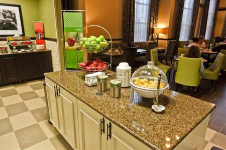 фото отеля Hampton Inn & Suites Exeter