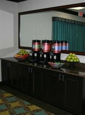 фото отеля Hampton Inn & Suites Exeter