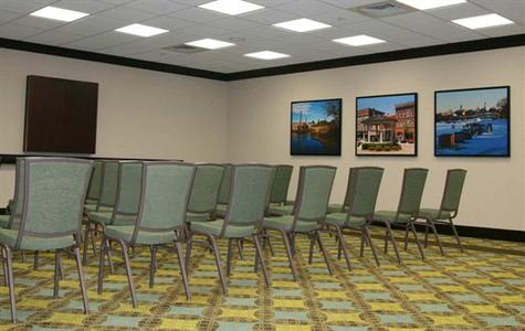 фото отеля Hampton Inn & Suites Exeter