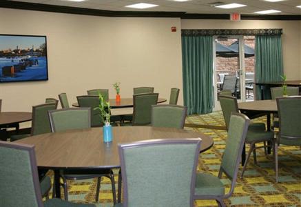 фото отеля Hampton Inn & Suites Exeter
