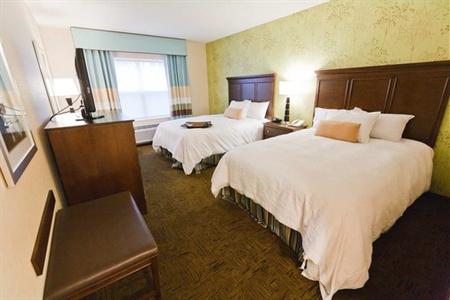 фото отеля Hampton Inn & Suites Exeter