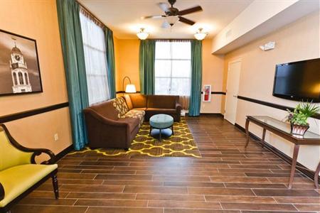 фото отеля Hampton Inn & Suites Exeter