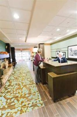 фото отеля Hampton Inn & Suites Exeter