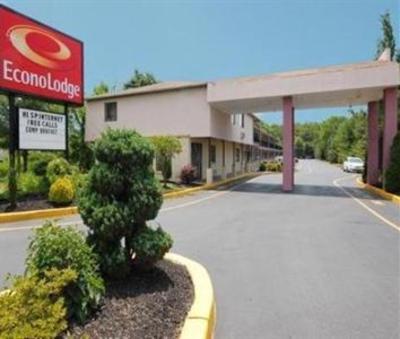 фото отеля Econo Lodge Farmingdale