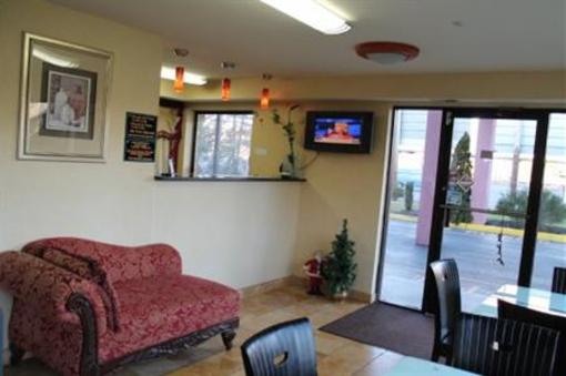 фото отеля Econo Lodge Farmingdale