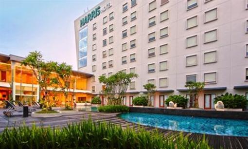 фото отеля Harris Hotel Sentul City Bogor