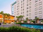 фото отеля Harris Hotel Sentul City Bogor