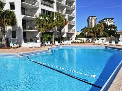 фото отеля ResortQuest Vacation Rentals Beachside II Destin