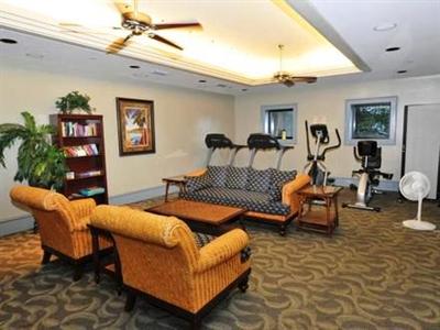 фото отеля ResortQuest Vacation Rentals Beachside II Destin