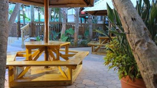 фото отеля Paradise Palms Inn Panama City Beach