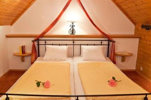 фото отеля Landhaus Und Residenz Zur Hackenschmiede
