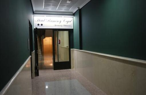 фото отеля Hotel Ramon y Cajal