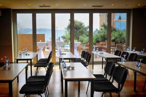 фото отеля Wes Hotel Izmit