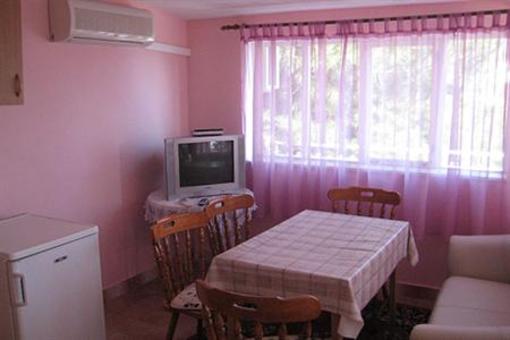 фото отеля Lucija Apartments Okrug Gornji