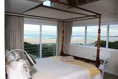 фото отеля Beach Break Villas Cape St Francis