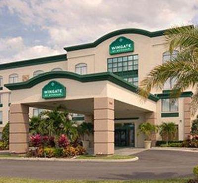 фото отеля Wingate by Wyndham - Universal Studios and Convention Center
