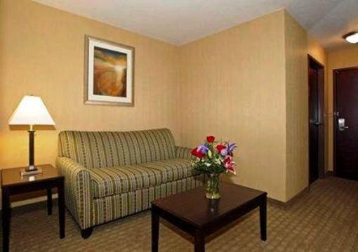 фото отеля Comfort Inn & Suites Muncie