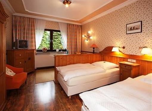 фото отеля Hotel Meyer Alter Bergischer Gasthof