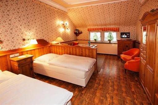 фото отеля Hotel Meyer Alter Bergischer Gasthof