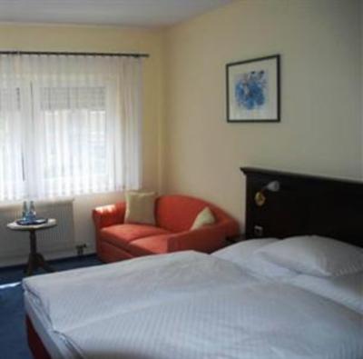 фото отеля Hotel am Westend