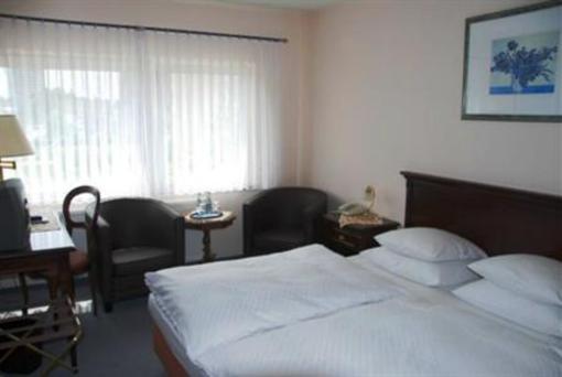 фото отеля Hotel am Westend