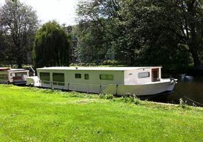 фото отеля Dutch Canal Boat Hotel