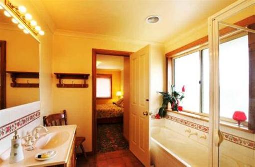 фото отеля Burnbrow Manor Bed & Breakfast Allansford