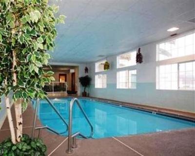 фото отеля Fairbridge Inn & Suites