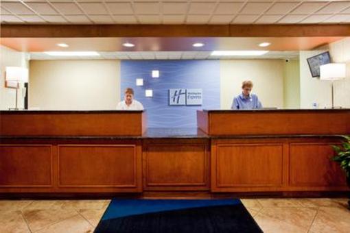фото отеля Holiday Inn Express New Bern
