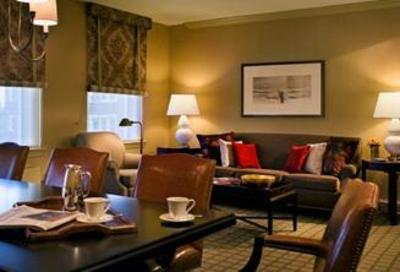 фото отеля Sheraton Commander Hotel