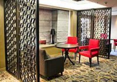 фото отеля The Posh Hotel