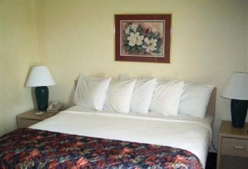 фото отеля America's Best Inn and Suites