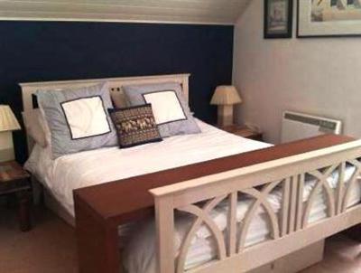 фото отеля Cotswold Lakeside Lodge South Cerney