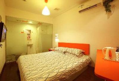 фото отеля Hangzhou ACG Life Theme Hotel DaGuanQianJiang Market Branch