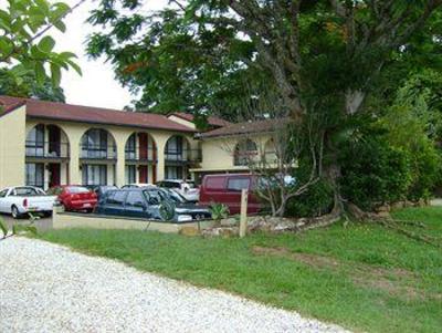 фото отеля Poinciana Motel