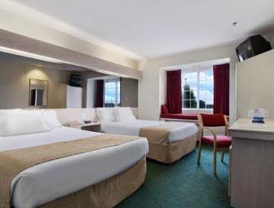 фото отеля Microtel Inn and Suites Christiansburg