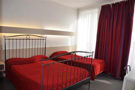 фото отеля Hotel De La Gare Nantes