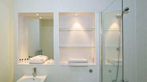 фото отеля Deep Blue Apartments Basingstoke