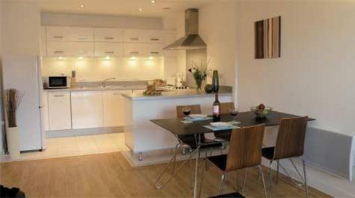фото отеля Deep Blue Apartments Basingstoke
