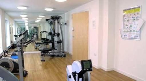 фото отеля Deep Blue Apartments Basingstoke